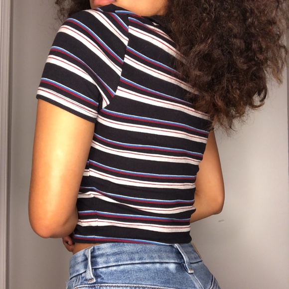 Zip up crop top - Picture 3 of 3